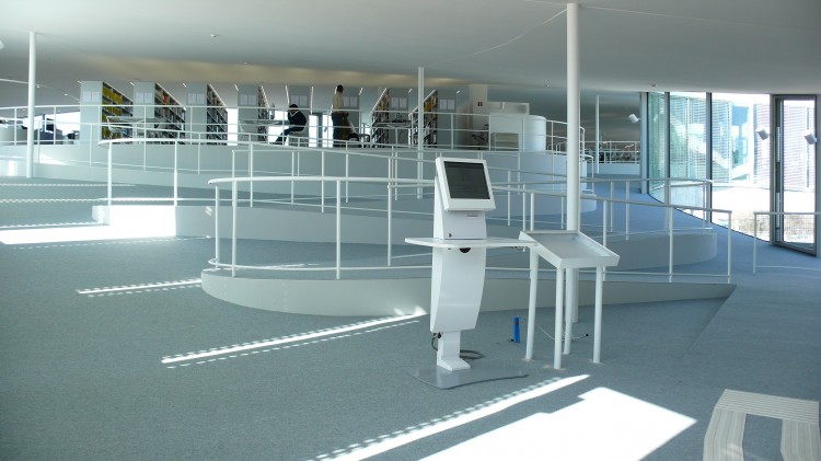 Rolex Learning Center_SANAA 04