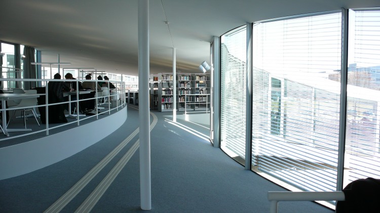 Rolex Learning Center_SANAA 08