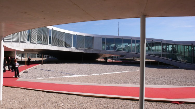 Rolex Learning Center_SANAA 11